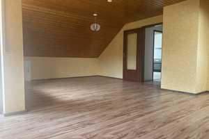 ++  3-Zimmer-DG-Wohnung mit toller Aussicht in sehr guter Lage++