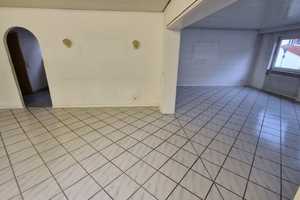 1-2 Fam.-Haus mit sehr gutem Raumangebot und Hof, Carport mit 50 m² und Gartenmöglichkeit – Südliche Weinstraße (Kreis) – Vorschaubild 42