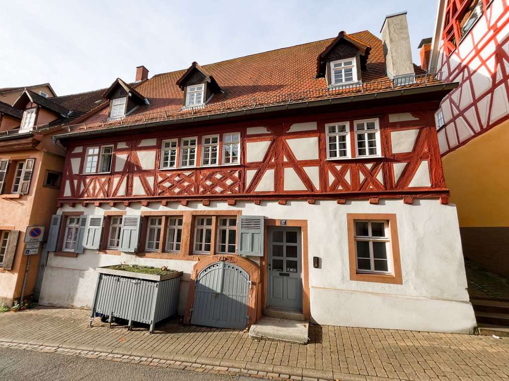 Immobilie in Weinheim - 3-Zimmer-Wohnung direkt am Marktplatz Weinheim - Bild 2