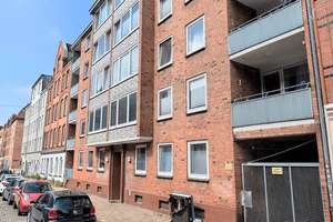 RESERVIERT: Charmante Etagenwohnung in Kiel Gaarden inkl. Garage im Teileigentum