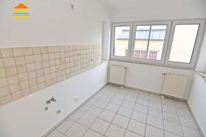 Tolle Lage, schöner Balkon mit Ausblick auf das Erzgebirge – Meisenweg 8/1, 9235 Burkhardtsdorf – Vorschaubild 5