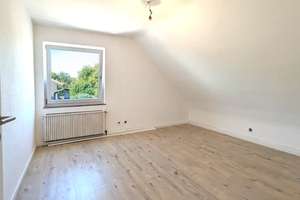 Schicke Dachgeschosswohnung mit Einbauküche in gepflegtem Wohnhaus! – Die vollständige Adresse der Immobilie erhältst du vom Anbieter., 51145 Urbach, Köln – Vorschaubild 6
