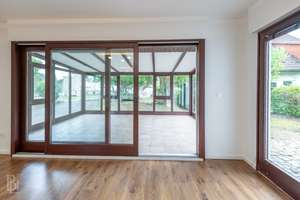Einziehen & Wohlfühlen Einfamilienhaus mit 5 Zimmern + Wintergarten + großem Garten und Doppelgarage – Die vollständige Adresse der Immobilie erhältst du vom Anbieter., 14476 Fahrland, Potsdam – Vorschaubild 4