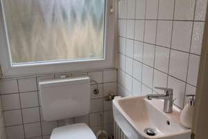 Freundliche und helle Dachgeschosswohnung mit fünf Zimmern in Essen-Schönebeck – Die vollständige Adresse der Immobilie erhältst du vom Anbieter., 45359 Schönebeck, Essen – Vorschaubild 17