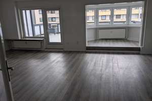 Großzügige & lichtdurchflutete 2-Zimmer-Wohnung in Geestemünde mit großem + kleinen Balkon - 86 m² – Buchtstraße 26, 27570 Geestemünde, Bremerhaven – Vorschaubild 2