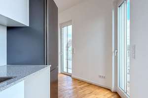 Dachgeschosswohnung nah Schloß Charlottenburg - Großzügige 2 Zimmerwohnung am Mierendorffplatz – Osnabrücker Straße 27, 10589 Charlottenburg, Berlin – Vorschaubild 4