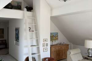 Atelier-Wohnung 3-Zimmer Dachgeschosswohnung,  Isarnähe, mit Balkon in München Altsolln.