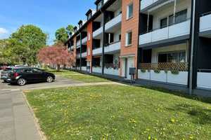 In Bonn! Gepflegte 2-Zimmer Wohnung mit zwei Balkone! – Verdistraße 12, 53115 Bonn – Vorschaubild 1