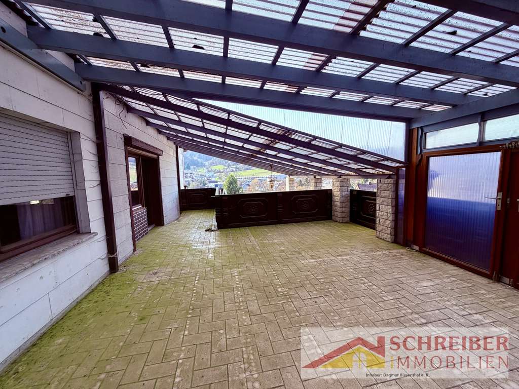 Immobilie in Breidenbach - Großes Anwesen mit 5 Garagen in Breidenbach-Wolzhausen zu verkaufen - Bild 4