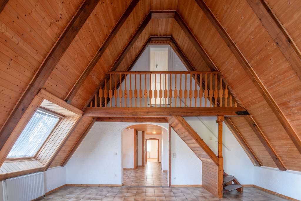 Immobilie in Heilbronn - !!! Auch für Kapitalanleger: 121m² / 4,5 Zi. / 2 Bäder / EBK / Balkon / Gartennutzung / Garage !!! - Bild 3