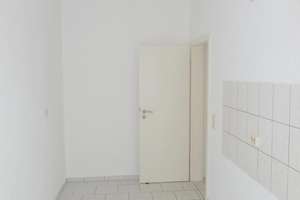 MD-Sudenburg: Geräumige 1-Zimmer-Wohnung mit Balkon (Gartenseite), sep. Küche, Laminat & Badewanne – Langer Weg 53, 39112 Sudenburg, Magdeburg – Vorschaubild 13