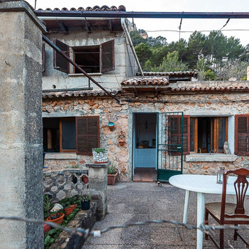 Rustikales Anwesen mit Blick auf die Serra de Tramuntana