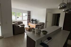 Zur Selbstnutzung! barrierearme 4-Raumwohnung mit Vollbad, FB-Hzg., HWR, Kamin und Süd-Balkon – Neubrandenburger Straße 0, 18055 Brinckmansdorf, Rostock – Vorschaubild 4