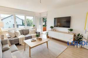 Viel Platz, viel Licht – 4-Zimmer-Wohnung mit Balkon.