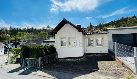 Bild von Familienfreundlich am idyllischen Bachlauf gelegen -provisionsfrei-