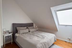 Attraktives 4,5-Zimmer-Reihenhaus mit gehobener Innenausstattung und EBK in Großhansdorf – Die vollständige Adresse der Immobilie erhältst du vom Anbieter., 22927 Großhansdorf – Vorschaubild 27