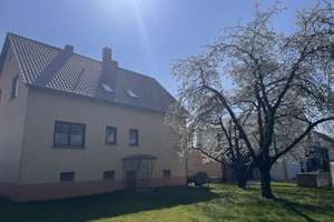 Renovierungsbed 2 Fam. Haus, 8 Zi. Doppelgarage m. Anbau Wfl. 148,20 m² Grund 2.536 m² – Rosenweg 9, 92521 Schwarzenfeld – Vorschaubild 7
