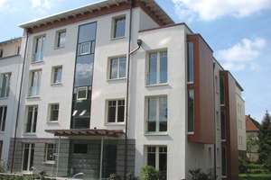 Einzigartige 3 Zimmer-Wohnung mit Balkon am Eichtalpark