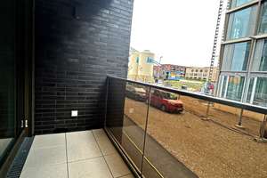 *AQA Zollhafen* // Große 1-Zimmer Wohnung mit Ankleide, Terrasse und Loggia – Rotterdamer Platz 14-20, 55120 Neustadt, Mainz – Vorschaubild 5