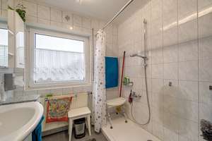 Charmantes Einfamilienhaus in ruhiger, sonniger Lage von Sinsheim – Ihr neues Zuhause – Die vollständige Adresse der Immobilie erhältst du vom Anbieter., 74889 Sinsheim – Vorschaubild 19