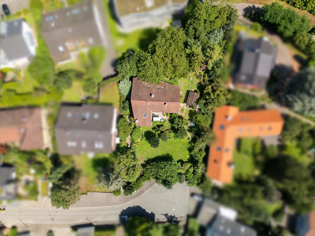 Licht, Ruhe und Lebensqualität – Familienidyll mit großem Südgarten in Sackgassenlage!