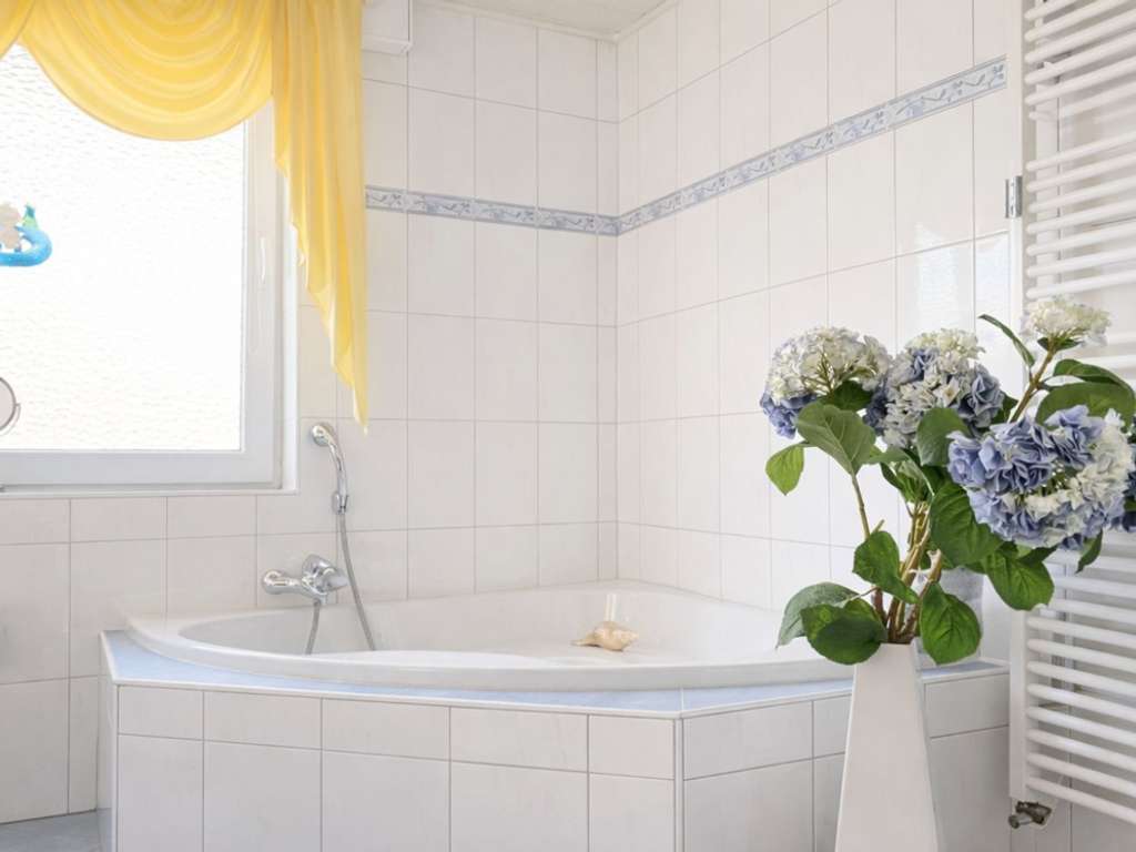 Immobilie in Lügde - Großzügiges Wohnglück mit Dachterrasse: Exklusive 3-Zimmer-Eigentumswohnung im Herzen von Lügde - Bild 3