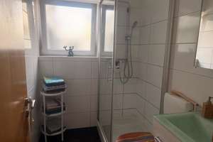 Charmante 3-Zimmer-Erdgeschosswohnung mit zwei Gärten & ausgebautem Dachboden! – Die vollständige Adresse der Immobilie erhältst du vom Anbieter., 44879 Linden, Bochum – Vorschaubild 7