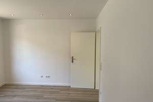 Attraktive Erdgeschoss 2,5-Zimmer-Wohnung mit Terrasse in Oberhausen Schmachtendorf – Schmachtendorfer Str. 54, 46147 Holten, Oberhausen – Vorschaubild 9
