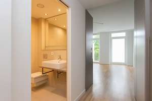 Modern teilmöbliertes Apartment in Bogenhausen – 81677 Parkstadt, München – Vorschaubild 2