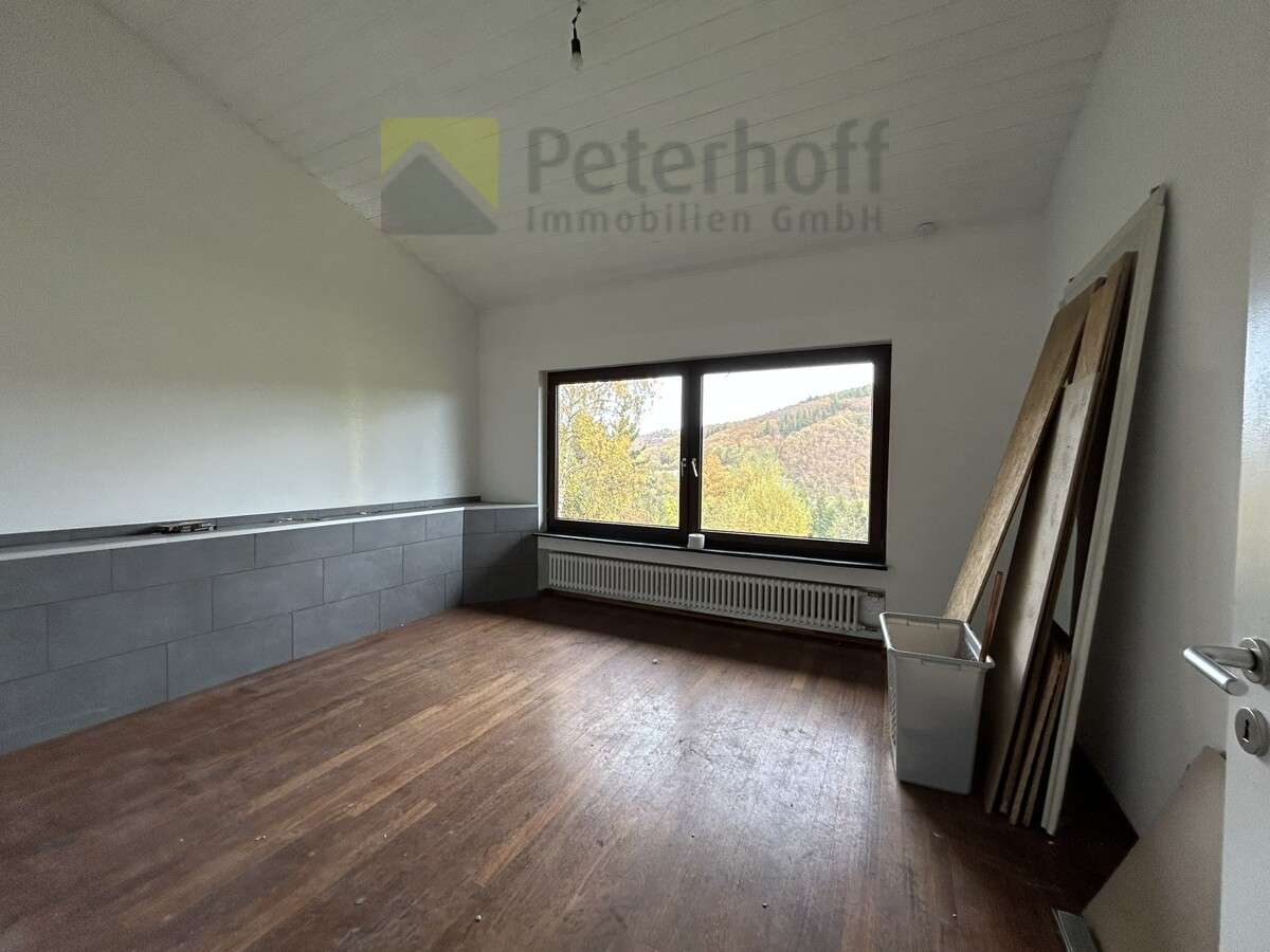 Immobilie in Nideggen - Wochenend- & Ferienhaus mit Potenzial und traumhaften Blick auf die Burg Nideggen - Bild 2