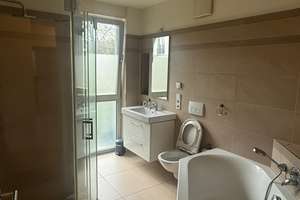   Lichtdurchflutete 4-Zimmer-EG-Wohnung mit Terrasse, 2 Bädern und Fußbodenheizung in Prenzlauer Ber – Trelleborger Straße 8, 13189 Pankow (Ortsteil), Berlin – Vorschaubild 7