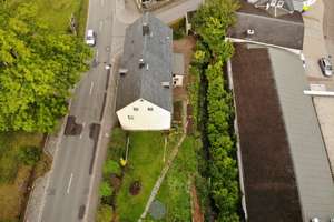 Historisches Wohn- und Geschäftshaus mit vielseitigem Nutzungspotenzial in Zwönitz – Die vollständige Adresse der Immobilie erhältst du vom Anbieter., 8297 Zwönitz – Vorschaubild 2