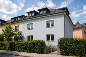 Kapitalanlage - Dreifamilienhaus in Bestlage nahe der Messe – Die vollständige Adresse der Immobilie erhältst du vom Anbieter., 60486 Bockenheim, Frankfurt am Main – Vorschaubild 1