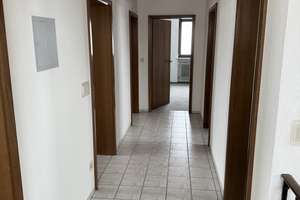 Geräumiges 6-Zimmer-Haus in Eichendorf – Die vollständige Adresse der Immobilie erhältst du vom Anbieter., 94428 Eichendorf – Vorschaubild 6