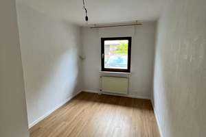 **Großzügiges renoviertes Einfamilienwohnhaus mit schönem Fernblick in attraktiver Wohnlage** – Die vollständige Adresse der Immobilie erhältst du vom Anbieter., 63571 Gelnhausen – Vorschaubild 7