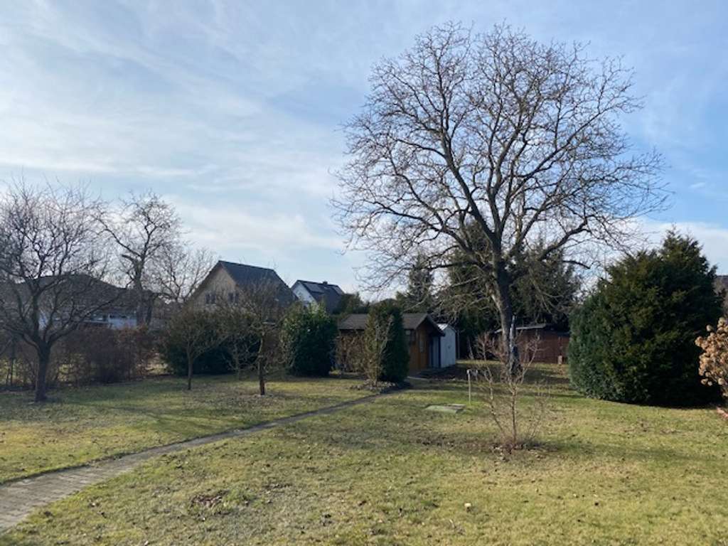 ca. 590 m² Grundstück in familiärer Straße und grüner Umgebung im Musikerviertel