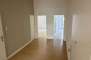 Exklusive Altbau-3-Zimmerwohnung mit Gartenbalkon in Toplage Düsseldorf – Die vollständige Adresse der Immobilie erhältst du vom Anbieter., 40477 Pempelfort, Düsseldorf – Vorschaubild 4