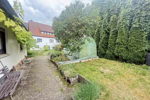 Schönes Haus mit zwei Wohnungen zu einem Top-Preis! – Die vollständige Adresse der Immobilie erhältst du vom Anbieter., 72178 Waldachtal – Vorschaubild 13