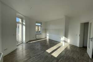 Lichtdurchflutete 2-Zimmer-Wohnung mit Balkon – Hauptstraße 49, 1809 Heidenau – Vorschaubild 2