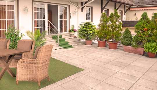 Bild von *Frankfurt-Bergen*: Altstadt - Historisches MFH mit modernem Anbau - Herrliche Terrasse - 3 Garagen