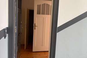 Stilvolle, geräumige und gepflegte 2-Zimmer-Wohnung mit Balkon und EBK in Charlottenburg, Berlin – Neue Kantstraße 11, 14057 Charlottenburg, Berlin – Vorschaubild 15
