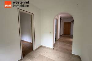 Helle und sonnige 3,5-Zimmer-Wohnung mit Balkon in Stuttgart-Hedelfingen – Die vollständige Adresse der Immobilie erhältst du vom Anbieter., 70329 Hedelfingen (Ortsteil), Stuttgart – Vorschaubild 11