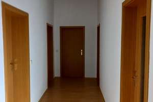 Interesse? Attraktive Drei-Zimmer-Wohnung mit Balkon – Fürstenstraße 52, 9130 Sonnenberg, Chemnitz – Vorschaubild 2