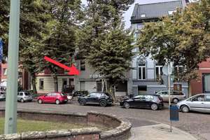Sanierungsbedürftiges Mehrfamilienhaus in beliebter Lage am Duisburger Hafen