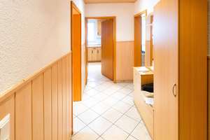 Großzügige 4-Zimmer-Wohnung mit Einbauküche – 72805 Lichtenstein – Vorschaubild 4