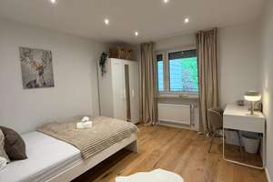  WG-Zimmer  in 5er WG München Bogenhausen – Knappertsbuschstraße 27, 81927 Englschalking, München – Vorschaubild 8
