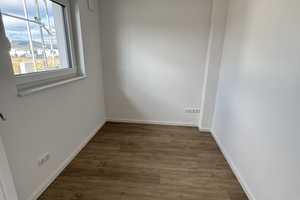 Bungalow : Behindertengerecht/Solar/Wärmepumpe/E-Mobilität/Glasfaser – Südkamp 8a, 29364 Celle (Kreis) – Vorschaubild 2