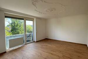 Modernisierte 3- Zimmerwohnung mit Balkon in Kohlscheid – Klosterstraße 112, 52134 Herzogenrath – Vorschaubild 2