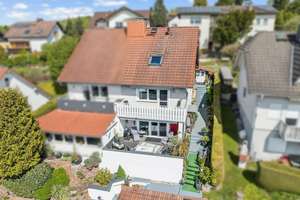 Schicke Doppelhaushälfte mit Garage, Pool und traumhafter Aussicht – Die vollständige Adresse der Immobilie erhältst du vom Anbieter., 63549 Ronneburg – Vorschaubild 1