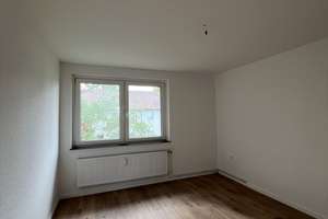 Hier genießt man das Leben im grünen - 3 Zimmern mit EBK + Balkon – Lindenstraße 43, 38448 Vorsfelde, Wolfsburg – Vorschaubild 8